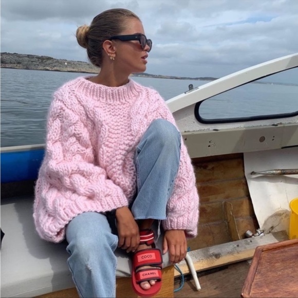 ISO: I LOVE MR MITTENS T SLEEVE CREW NECK CHUNKY PINK SWEATER - Picture 1 of 3